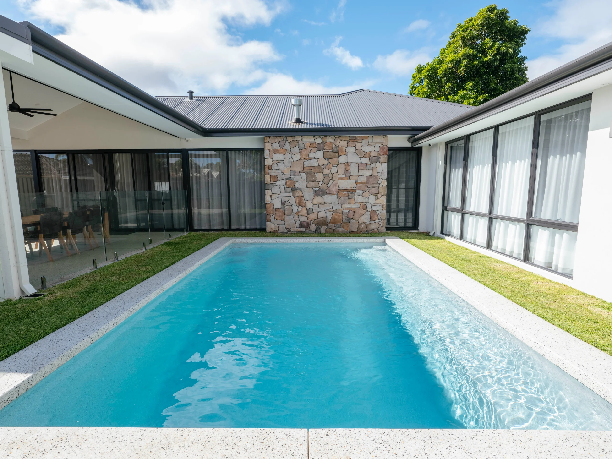 Entertainer 7.4m fibreglass pool by Aquatime Pools